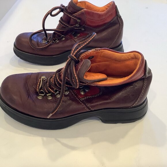 Timberland Waterproof Hiking Boots Womens 7.5 M Burgundy Leather Round Ankle Top - Picture 4 of 10